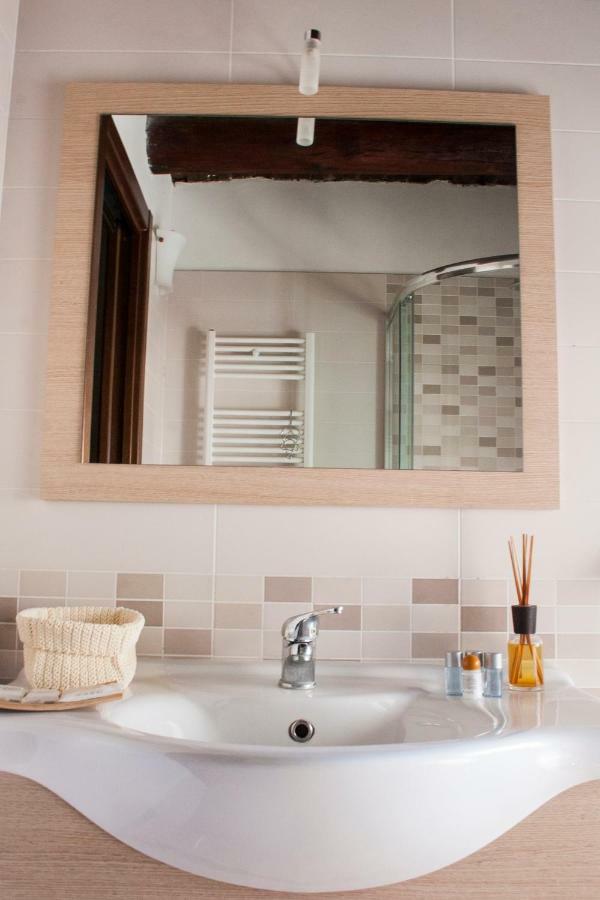 Spicchi Di Sole Bed and Breakfast Napels Buitenkant foto