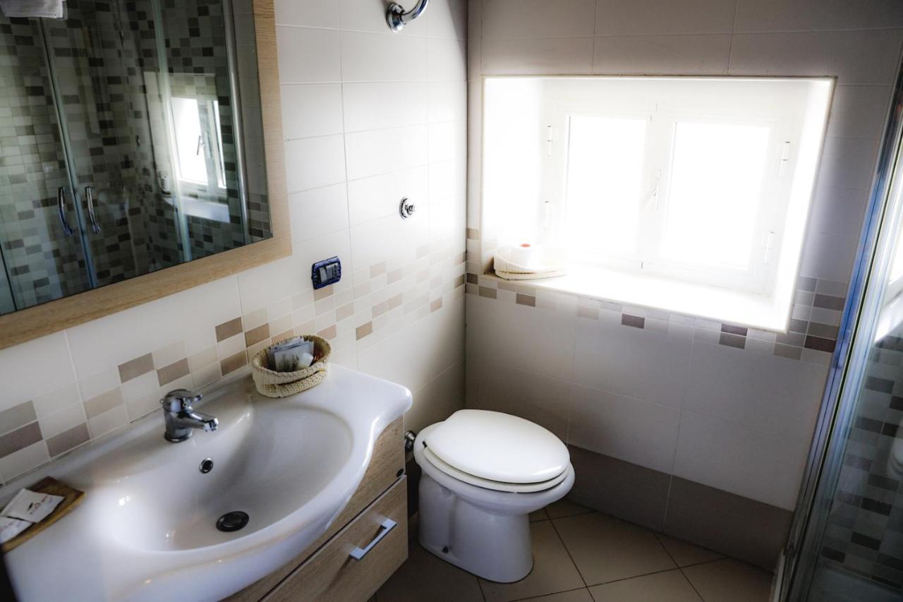 Spicchi Di Sole Bed and Breakfast Napels Buitenkant foto